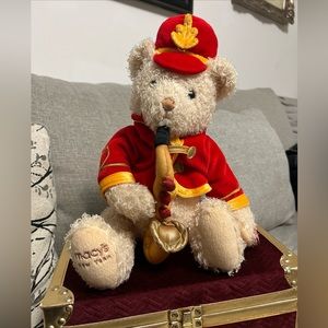 bear was featured in Macy's Thanksgiving Day Parade in 2004 as a plush soldier.